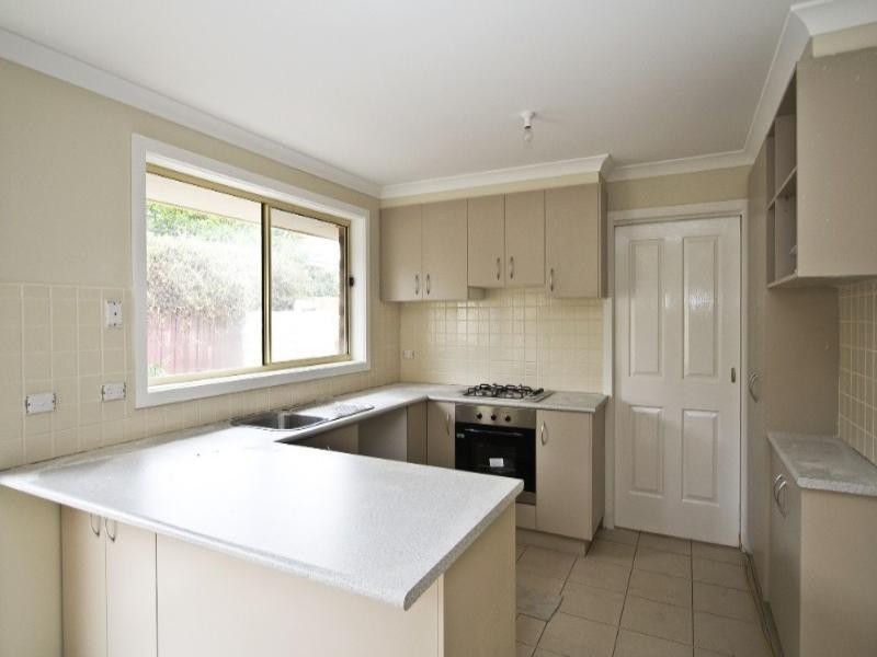 2/42 Wattle Drive, Watsonia VIC 3087