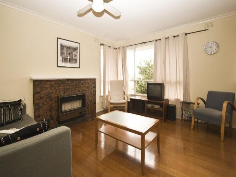 54 Orana Drive, Watsonia VIC 3087