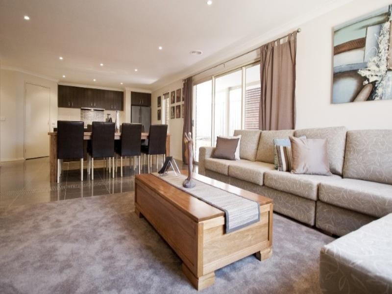 24 Sanctuary Drive, Bundoora VIC 3083