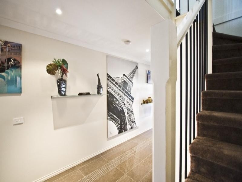 24 Sanctuary Drive, Bundoora VIC 3083