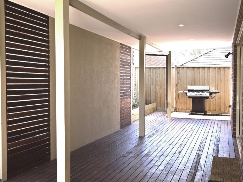 24 Sanctuary Drive, Bundoora VIC 3083