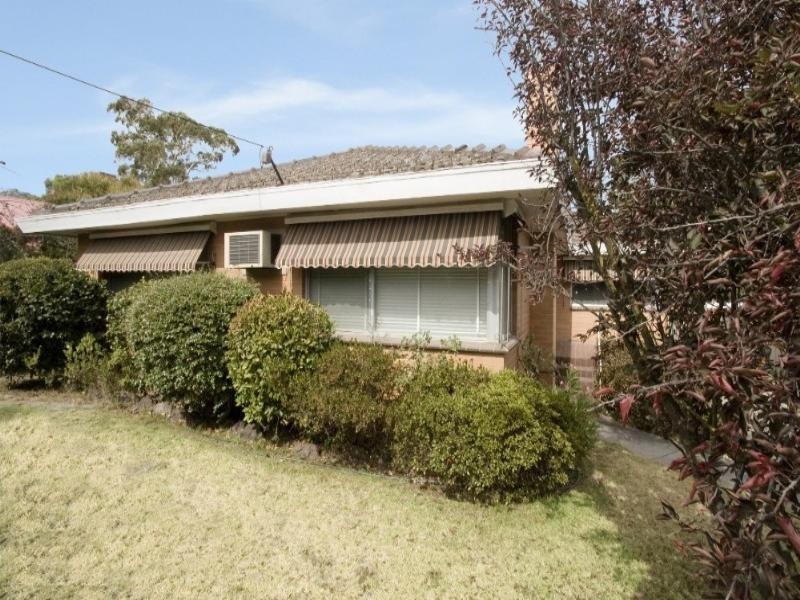 79 Mountain View Road, Montmorency VIC 3094