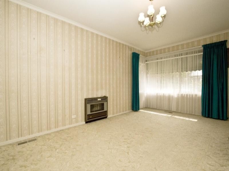 79 Mountain View Road, Montmorency VIC 3094