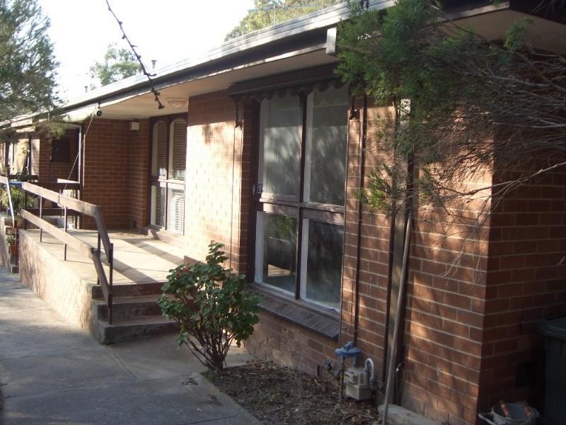 1/3 Sherbourne Road, Briar Hill VIC 3088