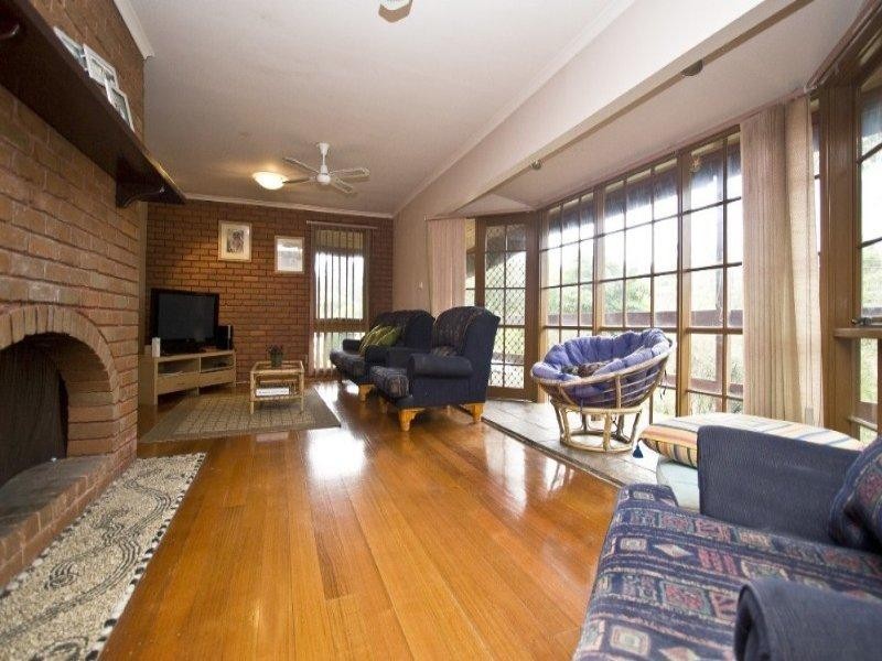 12 Darvell Cove, Greensborough VIC 3088