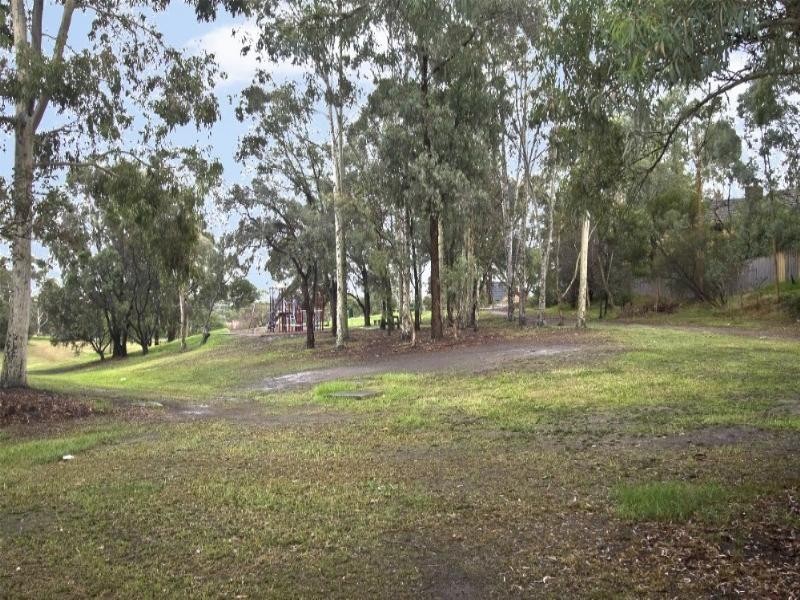 2/10 Maskell Crescent, Lower Plenty VIC 3093