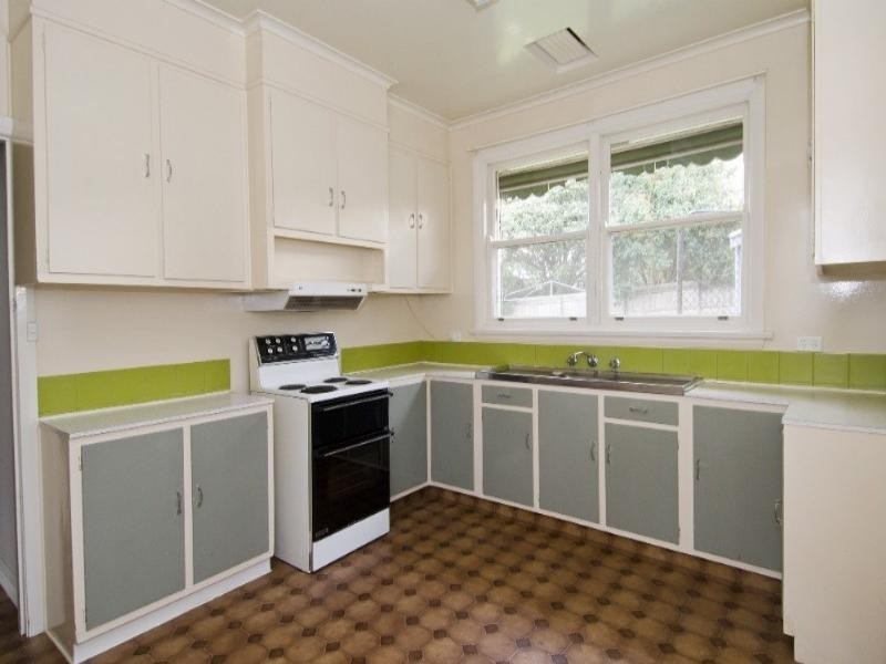 56 Orana Drive, Watsonia VIC 3087