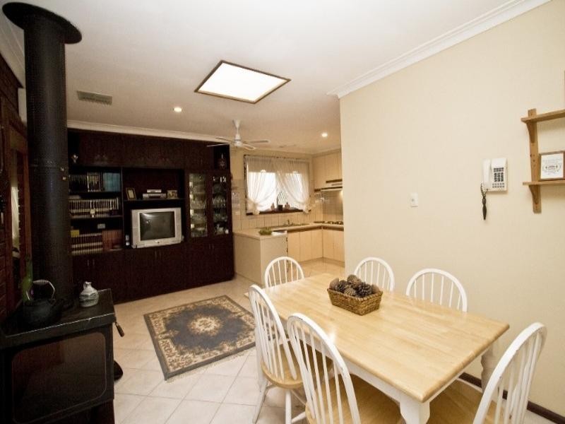 9 Armstrong Street, Greensborough VIC 3088