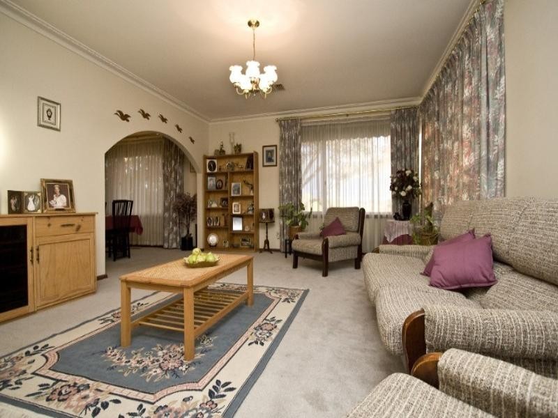 9 Armstrong Street, Greensborough VIC 3088