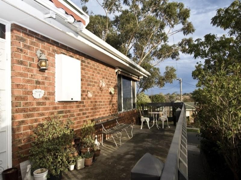 9 Armstrong Street, Greensborough VIC 3088