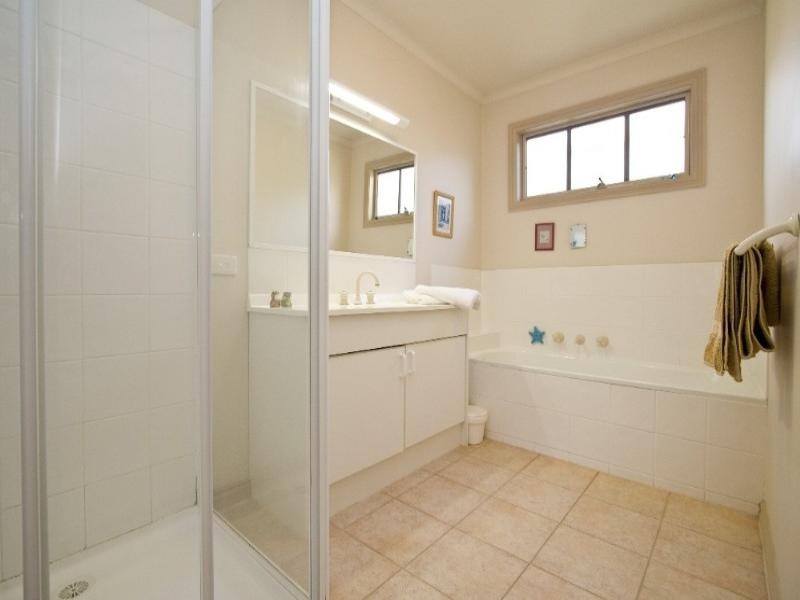 1/32A Baldwin Avenue, Montmorency VIC 3094