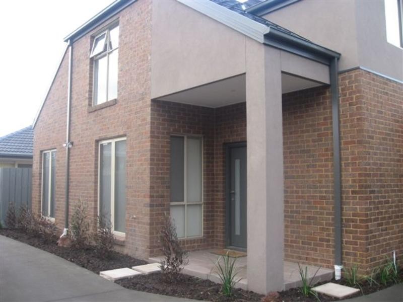 2/71 Plenty Lane, Greensborough VIC 3088