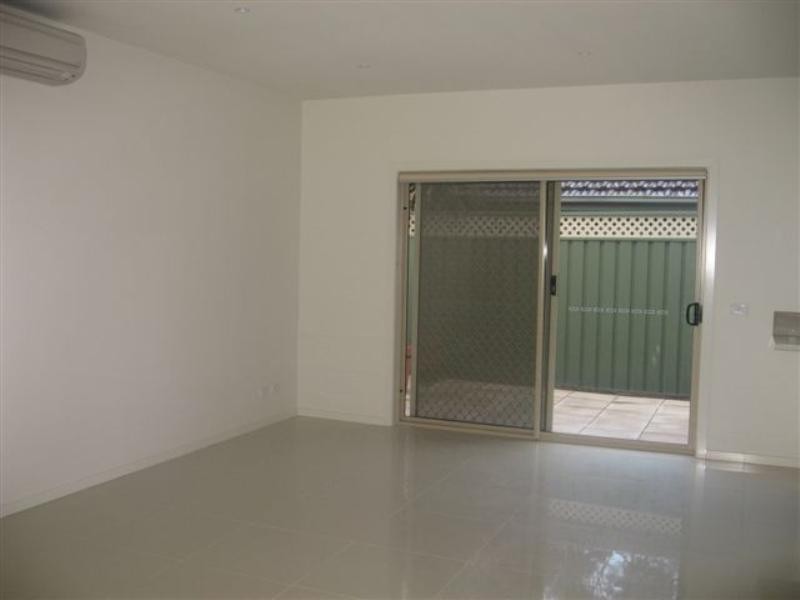 2/71 Plenty Lane, Greensborough VIC 3088