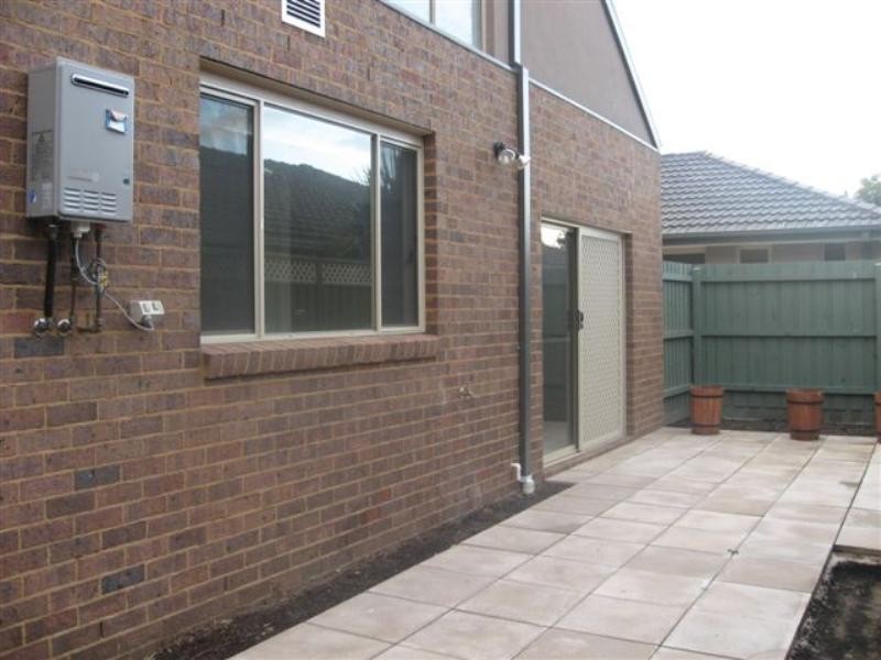 2/71 Plenty Lane, Greensborough VIC 3088