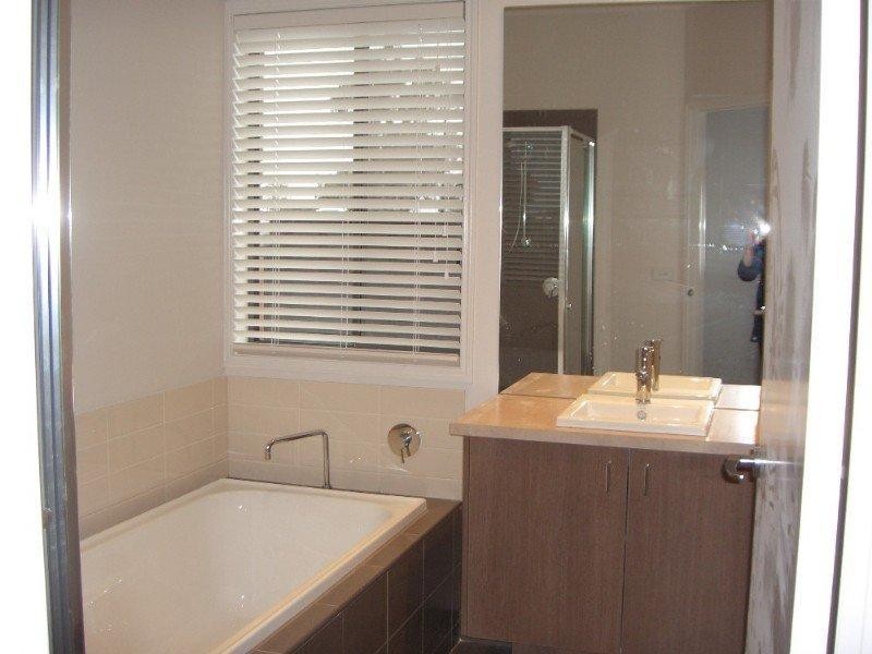 16 Elmore Way, Mernda VIC 3754