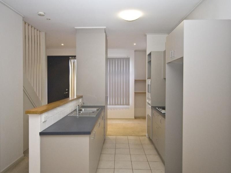 17/70 Grange Boulevard, Bundoora VIC 3083