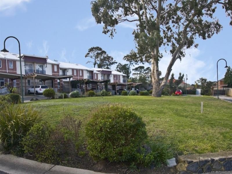 17/70 Grange Boulevard, Bundoora VIC 3083