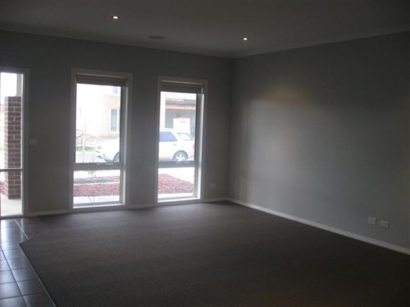 34 Carome Way, Doreen VIC 3754