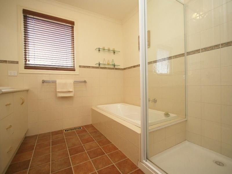 1/29 Baldwin Avenue, Montmorency VIC 3094