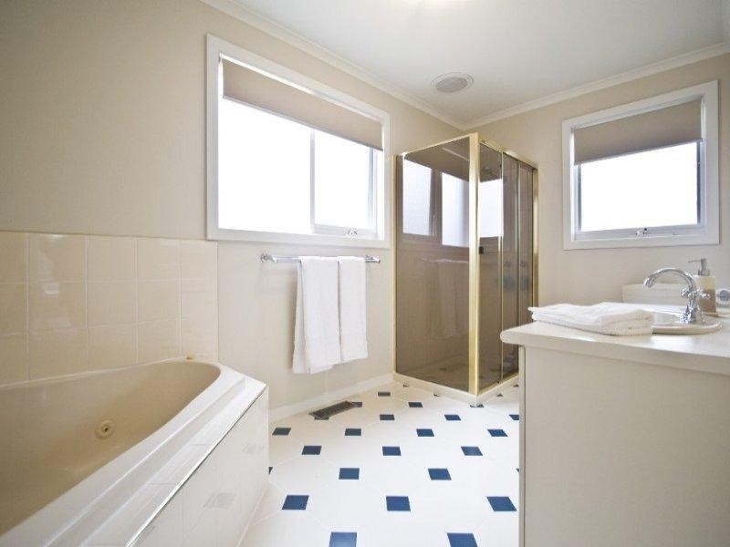 41 Old Aqueduct Road, Diamond Creek VIC 3089