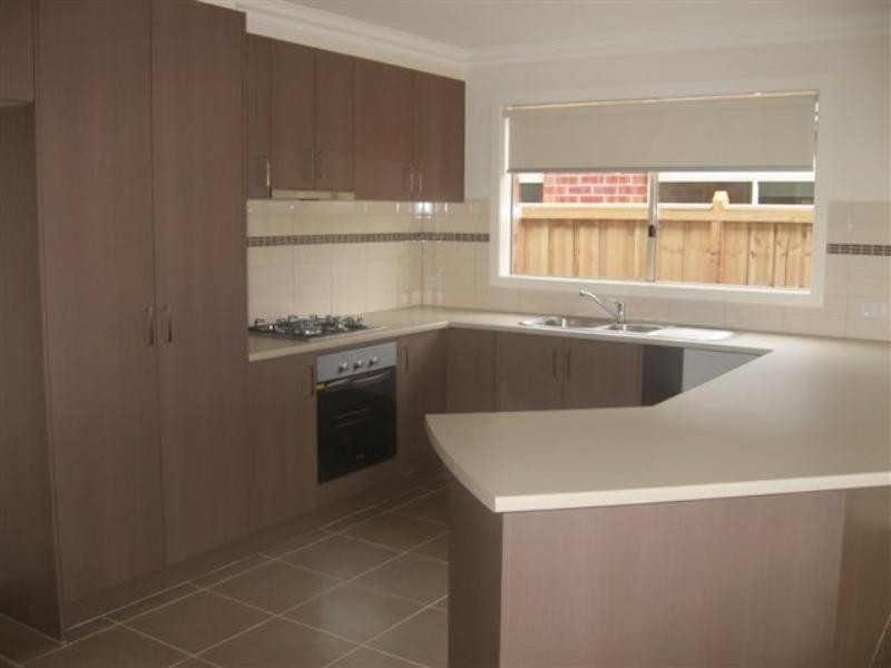 12 Gillow Grove, Doreen VIC 3754