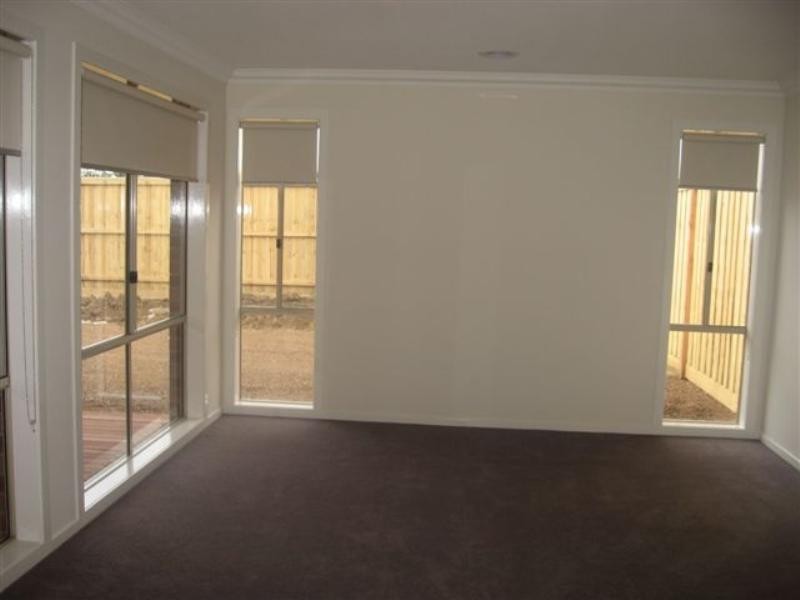 12 Gillow Grove, Doreen VIC 3754