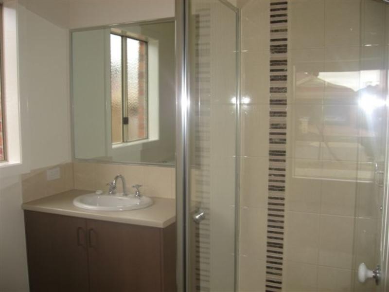 12 Gillow Grove, Doreen VIC 3754