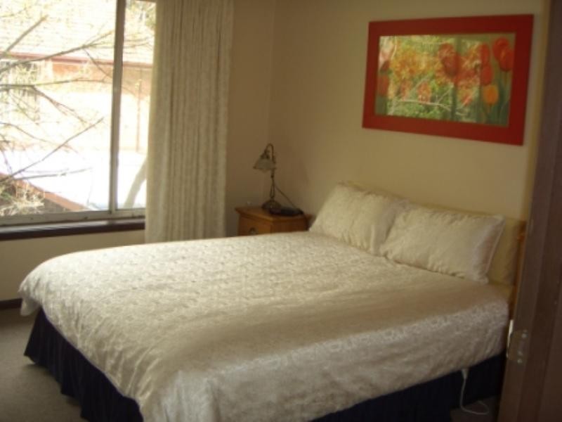 4/151 Main Road, Lower Plenty VIC 3093