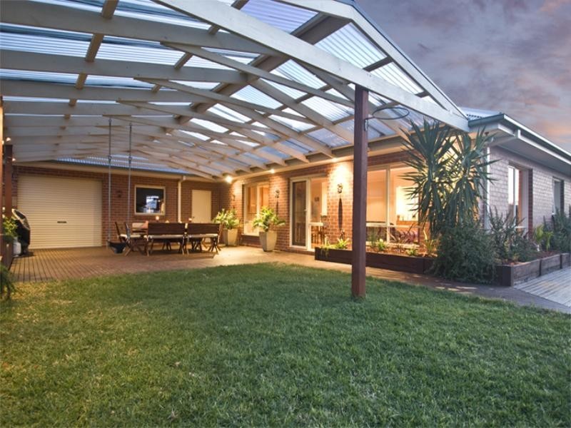 12 Glenshire Grove, Doreen VIC 3754