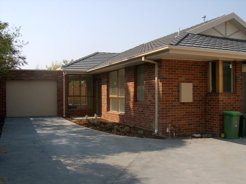 2/46 Pyalong Avenue, Rosanna VIC 3084