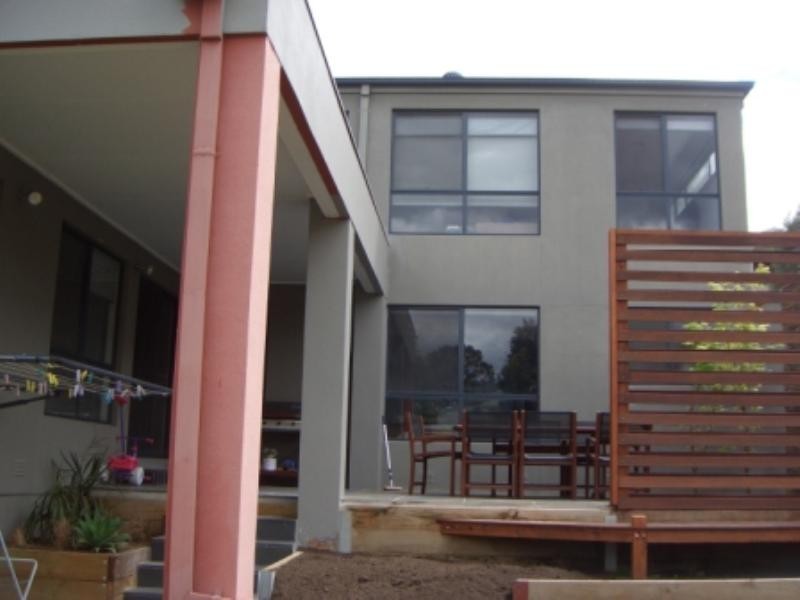 8 Goulburn Grove, Yallambie VIC 3085