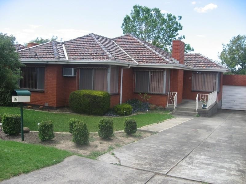 16 Middleton Street, Watsonia VIC 3087