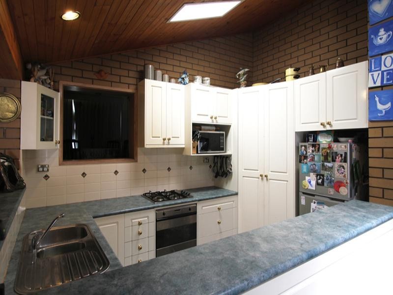 32 Tallow Wood Drive, Greensborough VIC 3088