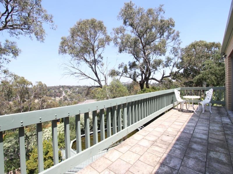 32 Tallow Wood Drive, Greensborough VIC 3088