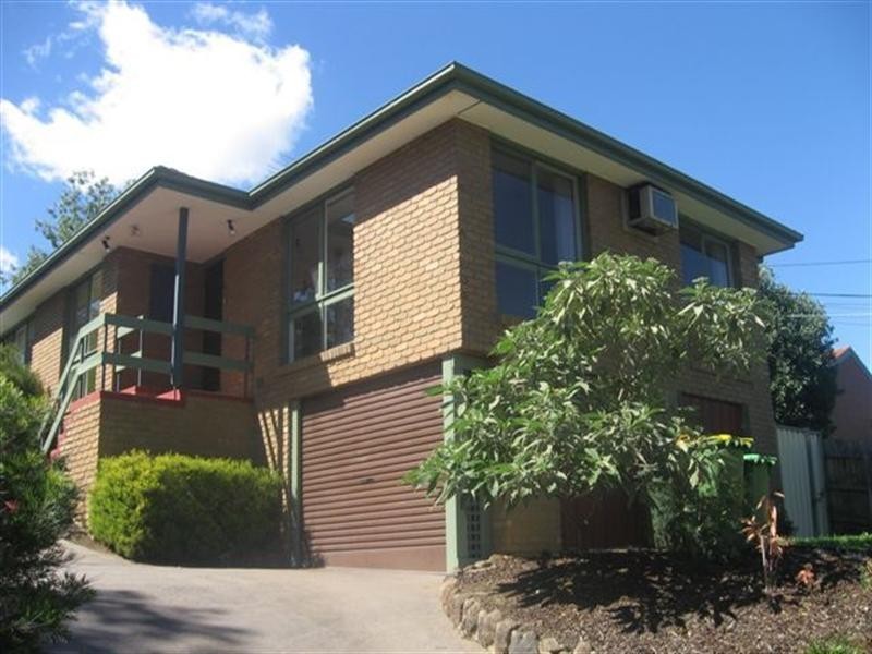 1/52 Kempston Street, Greensborough VIC 3088