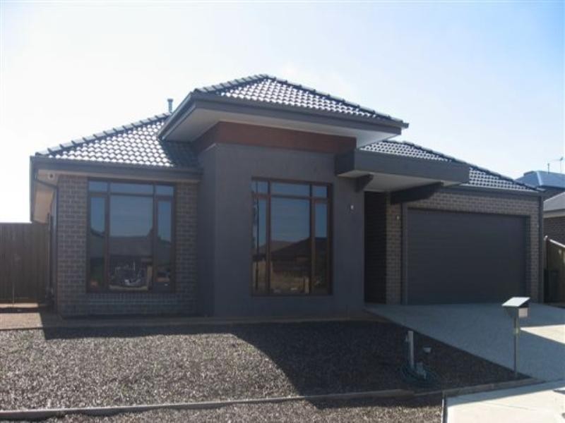 3 Damani Place, Doreen VIC 3754