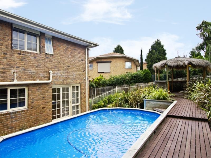 14 Stonnington Drive, Watsonia North VIC 3087