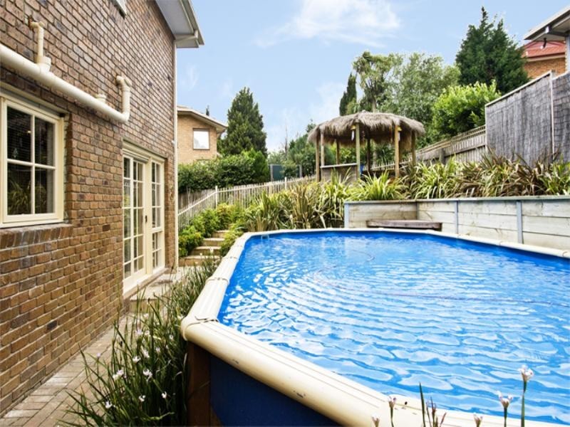 14 Stonnington Drive, Watsonia North VIC 3087