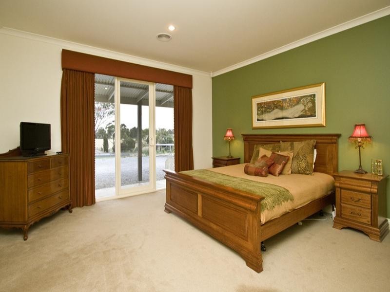 14-16 Laurimar Hill Drive, Doreen VIC 3754