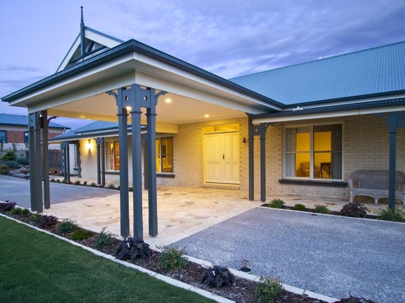 14-16 Laurimar Hill Drive, Doreen VIC 3754
