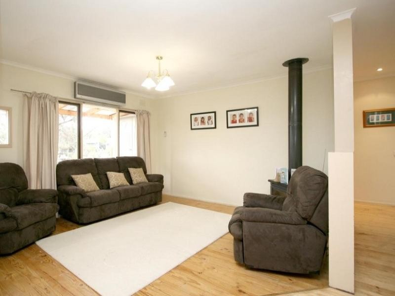 59 Booyan Crescent, Greensborough VIC 3088