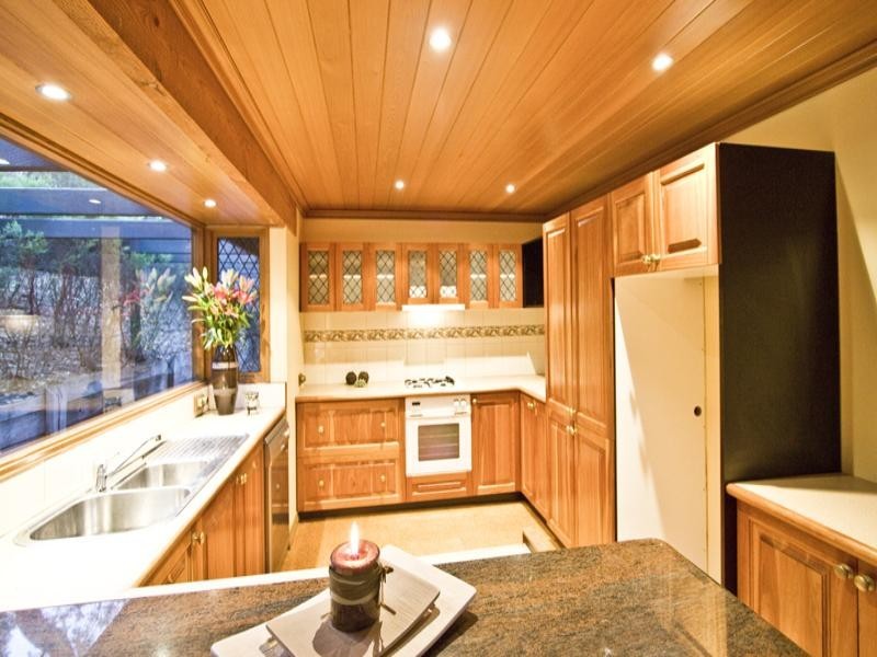 28 Kerrie Crescent, Eltham VIC 3095