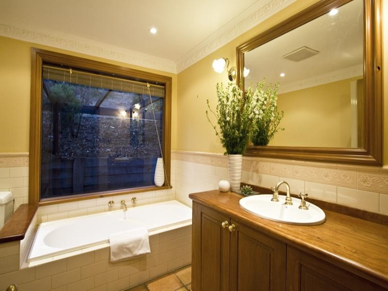 28 Kerrie Crescent, Eltham VIC 3095