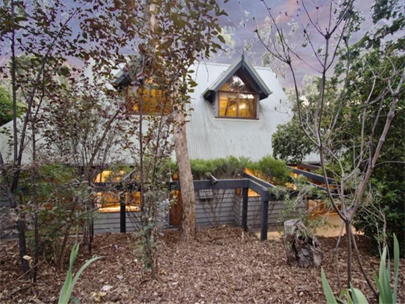 28 Kerrie Crescent, Eltham VIC 3095