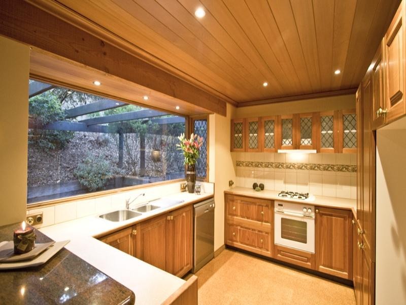 28 Kerrie Crescent, Eltham VIC 3095