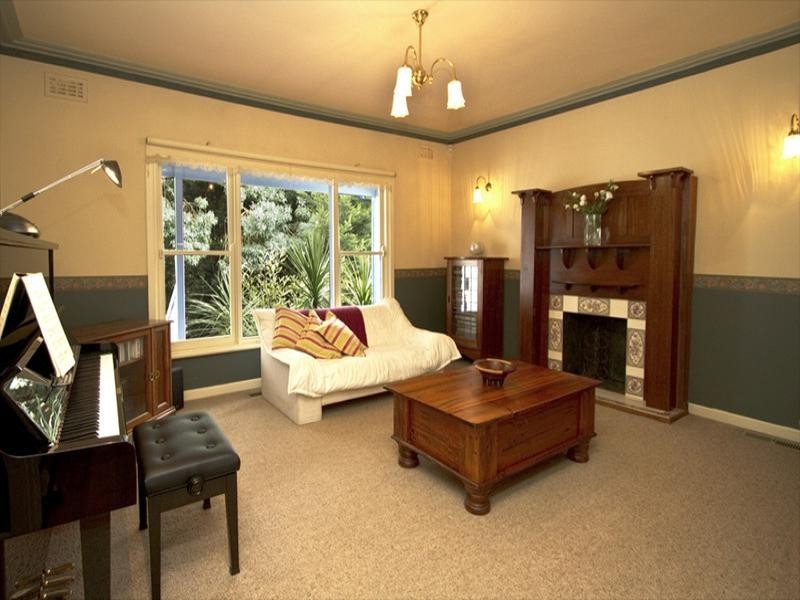 70 St Helena Road, Greensborough VIC 3088