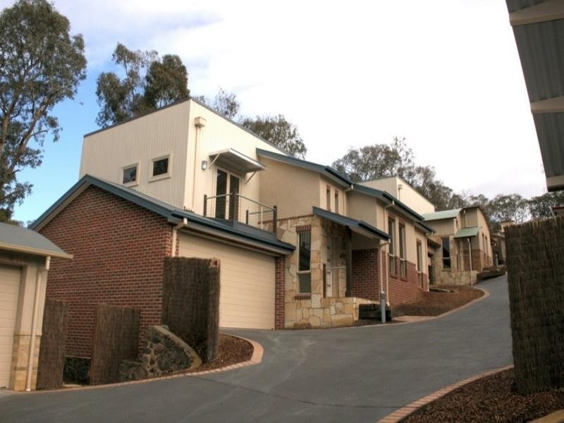 2/171 St Helena Road, Greensborough VIC 3088