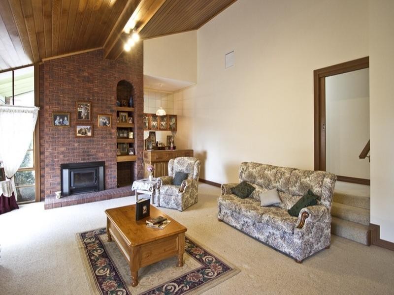 30 Sunrise Drive, Greensborough VIC 3088