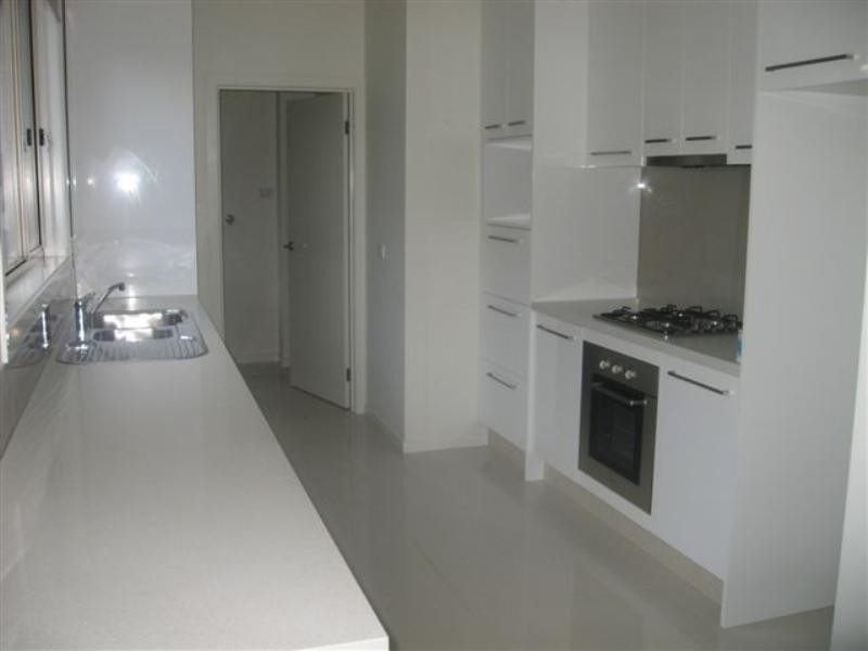 2/71 Plenty Lane, Greensborough VIC 3088