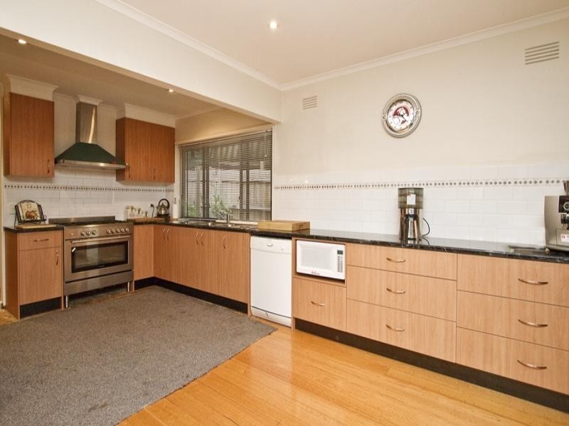 5 Heriot Close, Viewbank VIC 3084